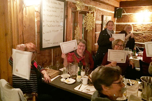 Remise de certificats d'excellence.